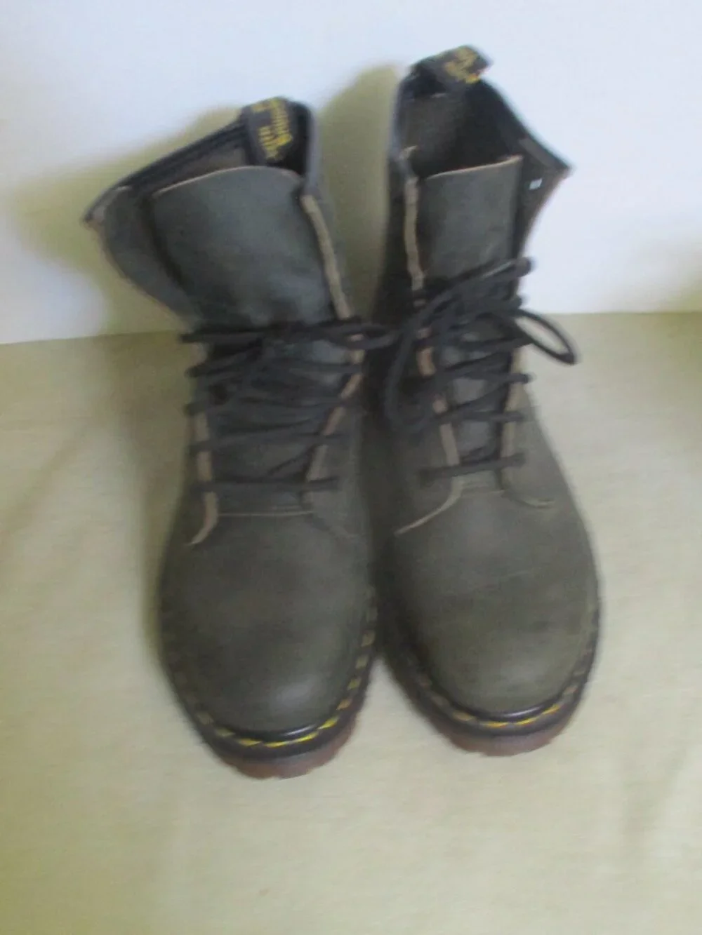 Original Dr. Martens Air Wair Leather 8 Eyelets Dark Green - Picture 5 of 12